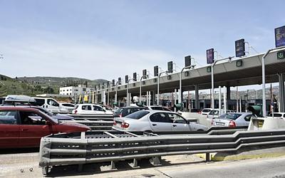 Επιστροφή εκδρομέων: Χάος στην εθνική οδό, ουρές χιλιομέτρων!