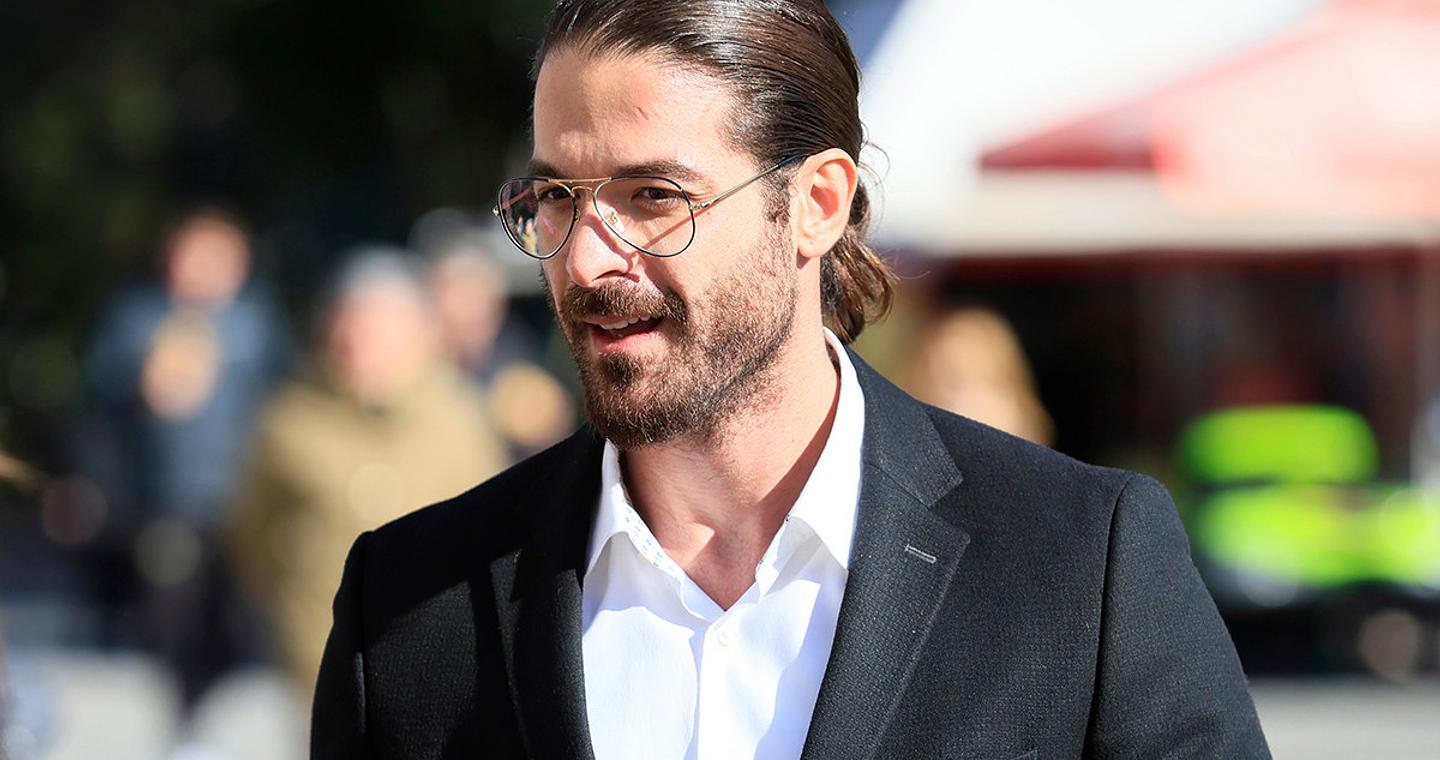 Στα δικαστήρια της Τρίπολης ο Άρης Μουγκοπέτρος μετά τη μήνυση της σύζυγου του για ενδοοικογενειακή απειλή