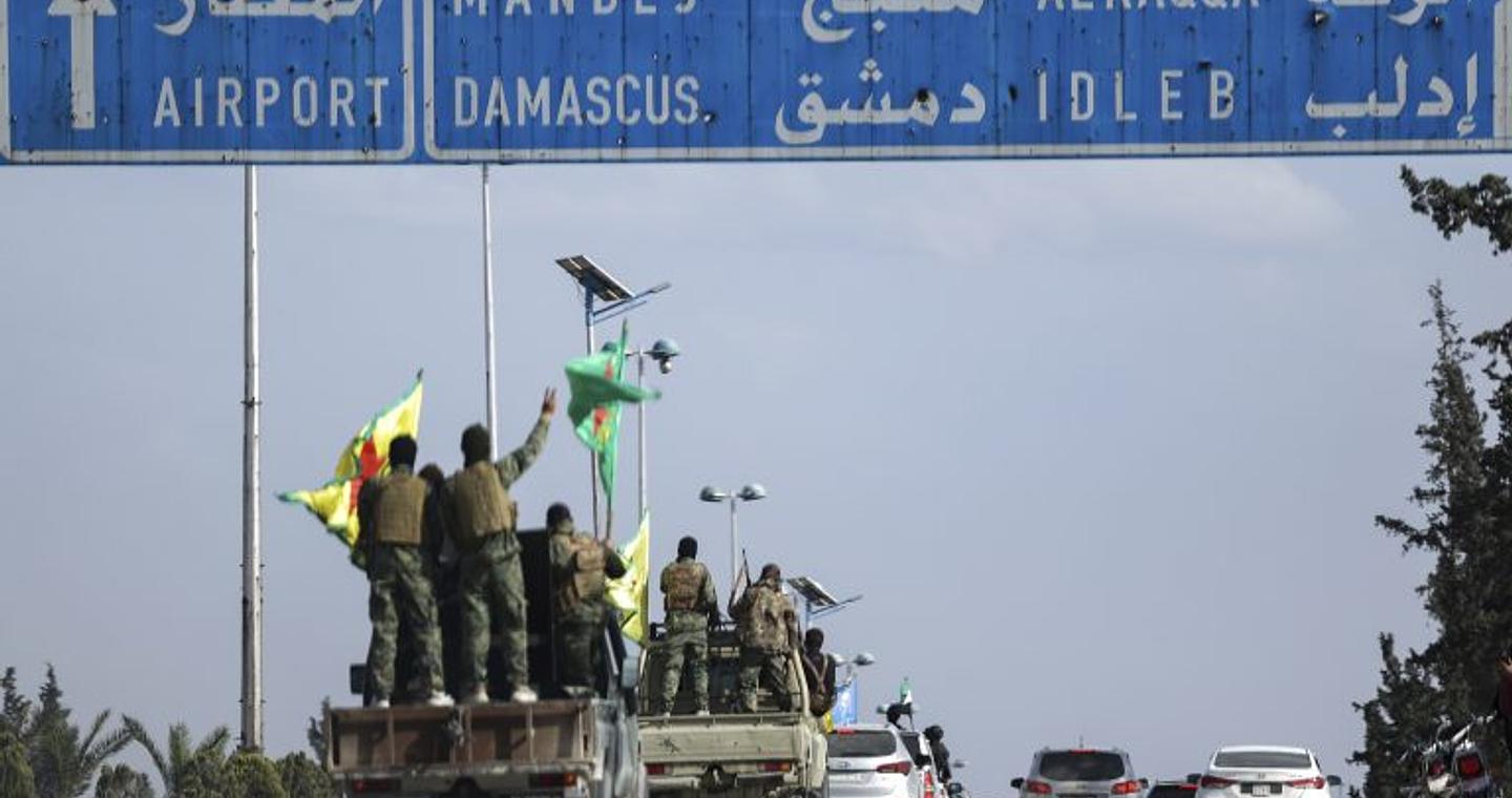 Συρία: Ο ηγέτης των Κούρδων «καταβάλλει κάθε προσπάθεια» για να μην καταρρεύσει η συμφωνία με τη Δαμασκό για την ενσωμάτωση των κουρδικών δυνάμεων