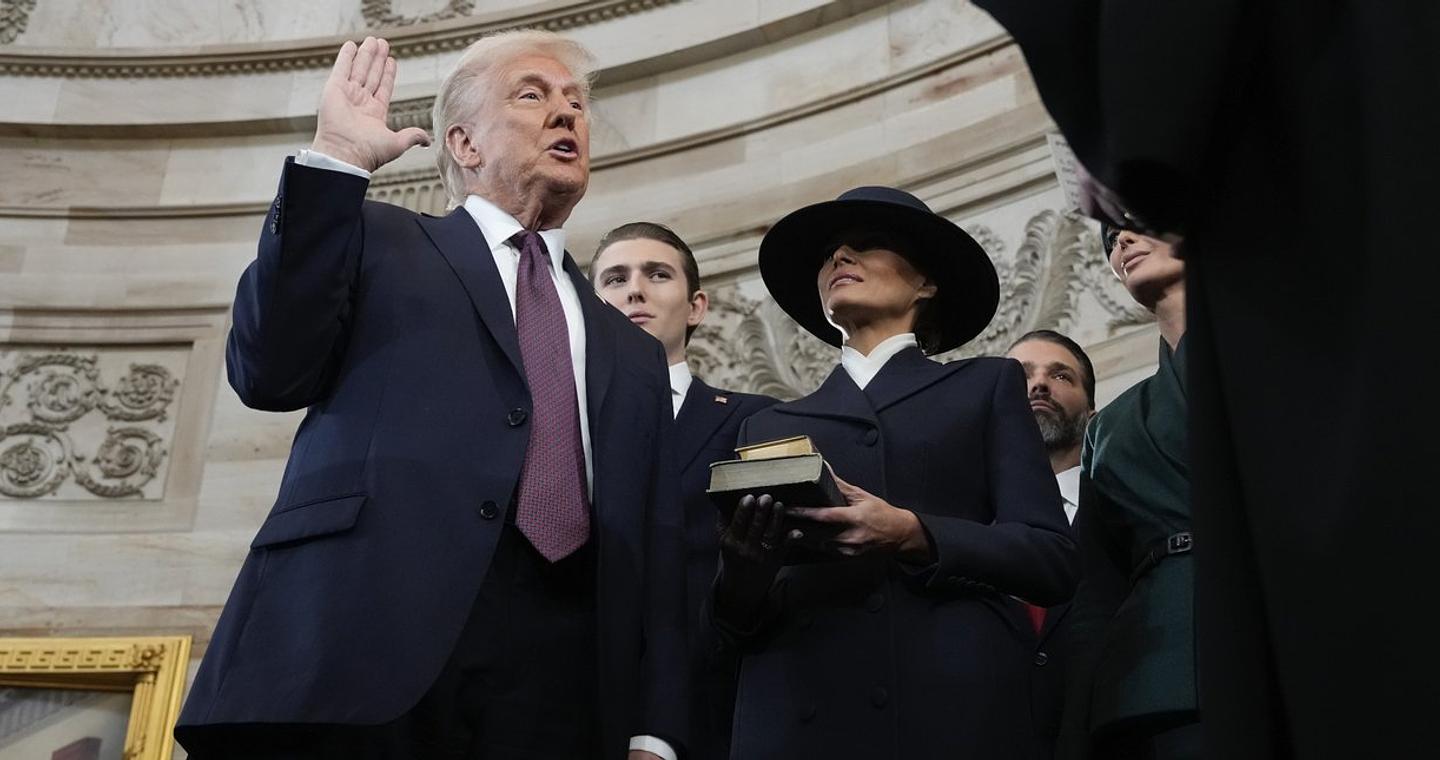 10 γεγονότα που σημάδεψαν το 2025: Το comeback Τραμπ, η προσπάθεια επίλυσης του Ουκρανικού και η κλοπή του αιώνα στο Λούβρο