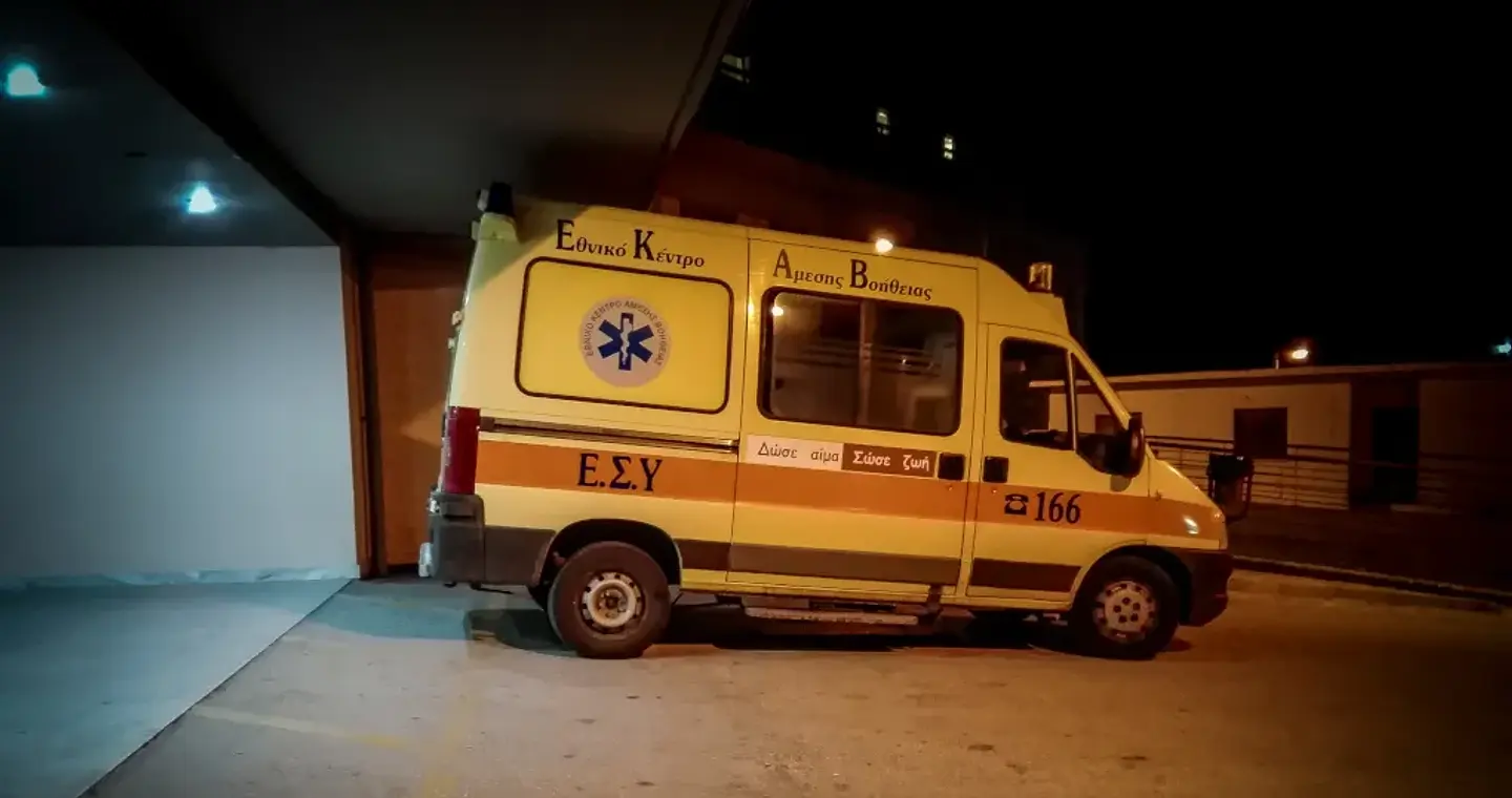 Νεκρός δικυκλιστής που συγκρούστηκε με αμάξι στην Καλαμπάκα