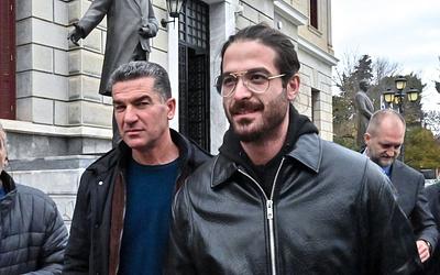 Άρης Μουγκοπέτρος: Σύλληψη και μήνυση για ενδοοικογενειακή απειλή! Τι κατήγγειλε η σύζυγός του;