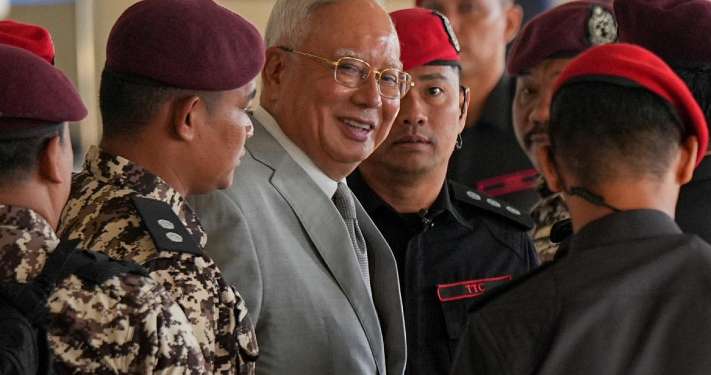 Μαλαισία: 15 χρόνια κάθειρξης για τον πρώην πρωθυπουργό Νατζίμπ Ραζάκ