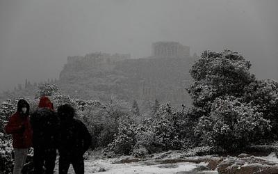 Πρωτοχρονιά με πολικές θερμοκρασίες: Έρχεται χιόνι στην Αττική;