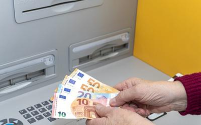 Φοροελαφρύνσεις, αυξήσεις σε μισθούς και συντάξεις: Αναλυτικό ημερολόγιο για το 2026-2027!