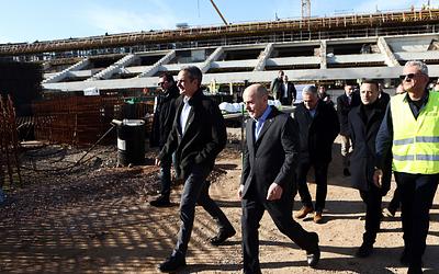 Μητσοτάκης στον Βοτανικό, Τασούλας χωρίς ευχές, «μπίρα» με Ανδρουλάκη