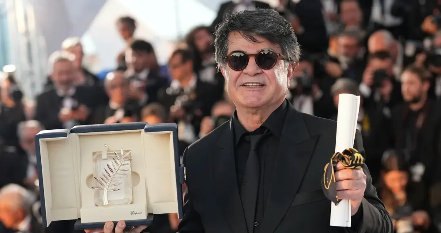 Τζαφάρ Παναχί για διαδηλώσεις στο Ιράν: «Επανάσταση να προχωρήσει η Ιστορία»