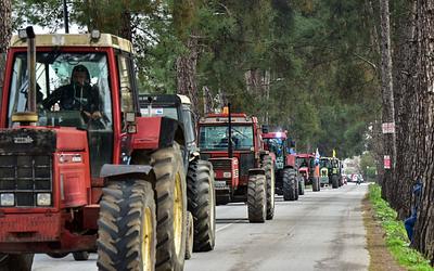 Αγροτικές κινητοποιήσεις: Η κυβέρνηση προειδοποιεί για σκληρή γραμμή – Τι θα γίνει;