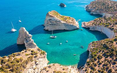 Κυκλάδες: «Όχι» από τους δημάρχους στις τουριστικές επενδύσεις – Τι ζητούν