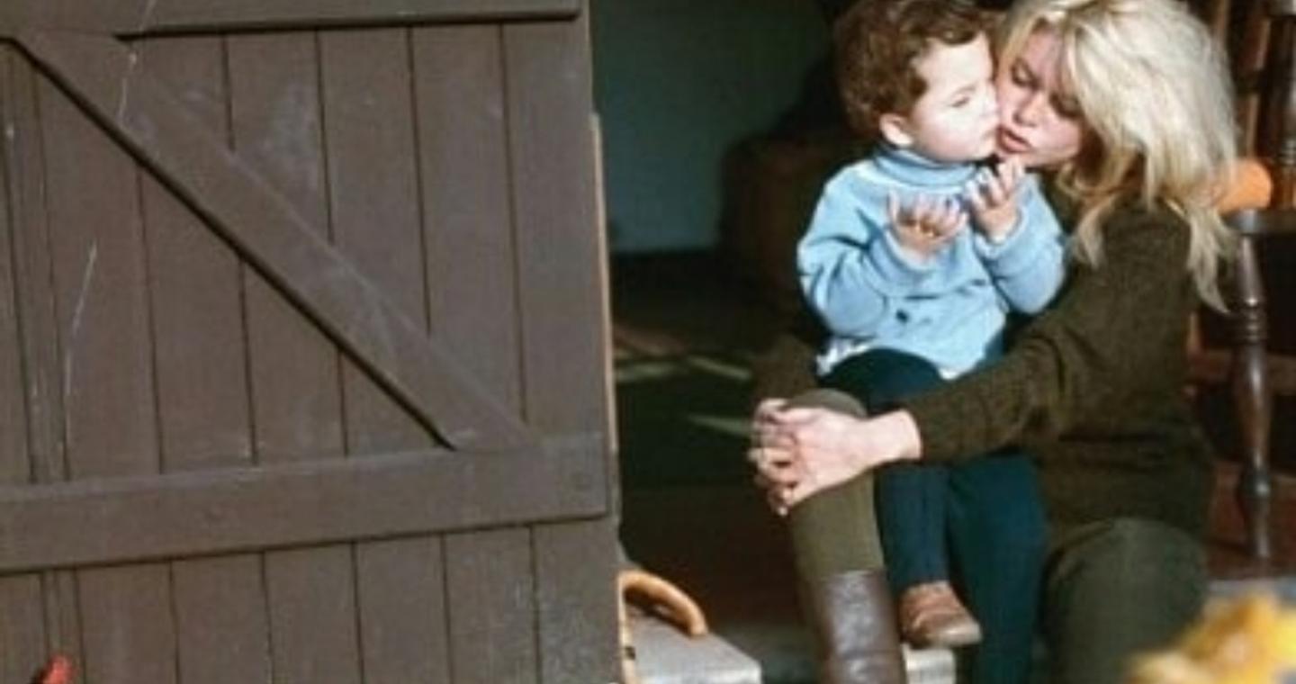 Η υπόσχεση που έδωσε η Μπριζίτ Μπαρντό στον αποξενωμένο γιο της πριν από τον θάνατό της