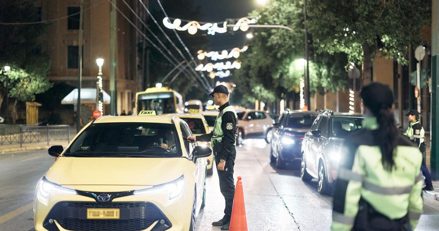 Πρωτοχρονιά με αλκοτέστ στους δρόμους της Αττικής – 62 θετικά τεστ σε πάνω από 6.000 ελέγχους