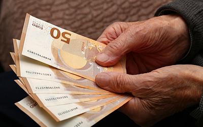 Εκπλήξεις 2026: Ριζικές αλλαγές στη φορολογία και αυξήσεις για όλους!