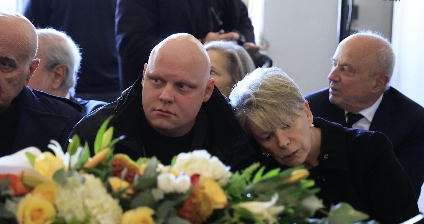 Σύλβα Ακρίτα: Το τελευταίο αντίο στην πρώτη γυναίκα βουλευτή του ΠΑΣΟΚ - Συντετριμμένη η Έλενα Ακρίτα