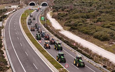 Ένταση στους δρόμους: Αγρότες κλιμακώνουν τις κινητοποιήσεις τους πανελλαδικά!