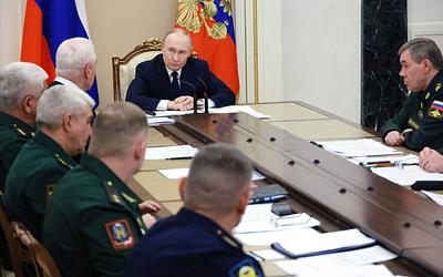 Τραμπ: «Εξοργίστηκα!» Τι του είπε ο Πούτιν για την επίθεση με drones