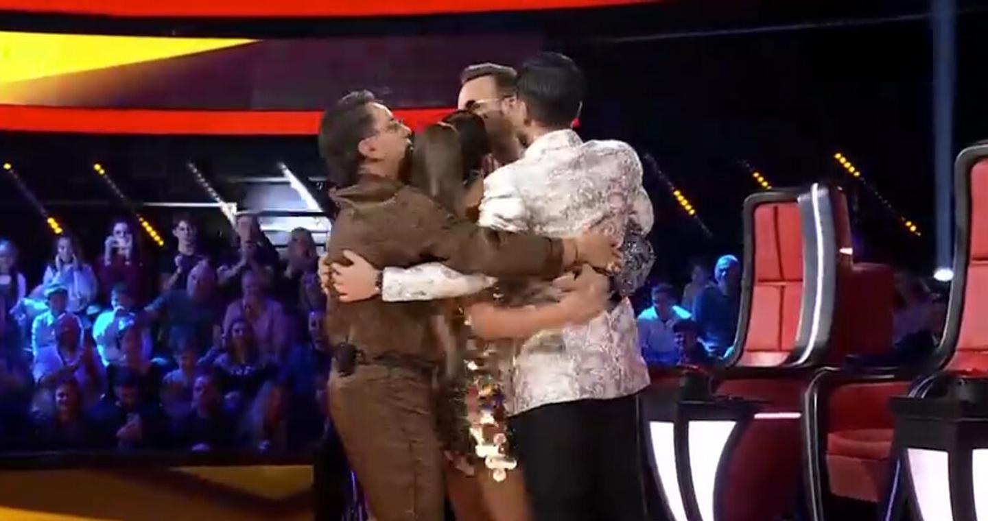 The Voice: Η φαντασμαγορική βραδιά του μεγάλου τελικού - Οι αγκαλιές των coaches και τα στατιστικά του Γιώργου Καπουτζίδη