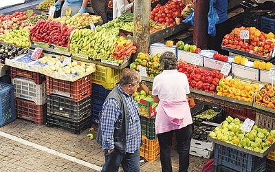 Λαϊκές αγορές σε απεργία διαρκείας: Όλα τα αιτήματα και οι λόγοι