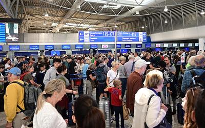 Χάος στα αεροδρόμια: Τεχνικό πρόβλημα paralyzεί τις πτήσεις σε όλη την Ελλάδα!