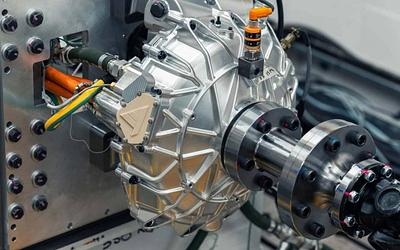 Ηλεκτροκίνηση: Ο κινητήρας της Mercedes που αλλάζει τα δεδομένα