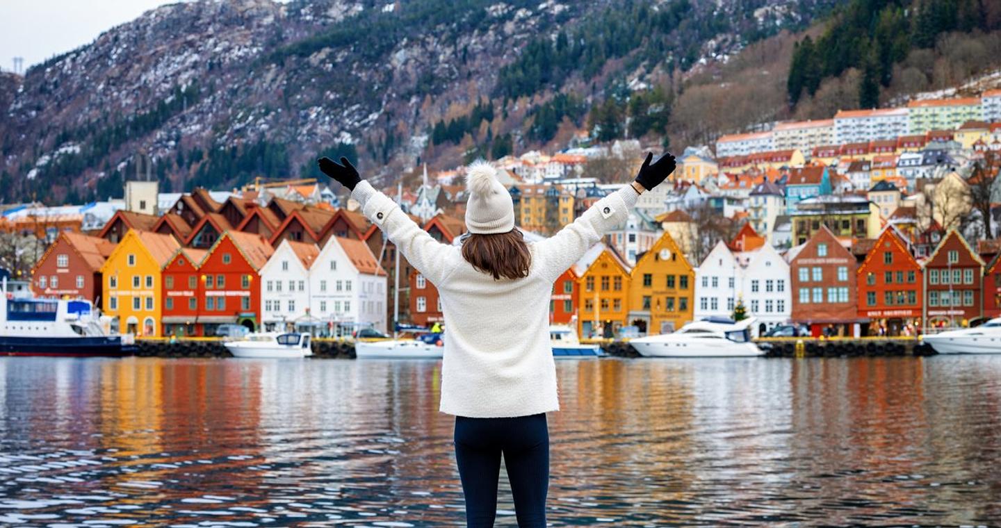 Οι Νορβηγοί είναι πιο ευτυχισμένοι, ακόμα και κατά τον σκοτεινό χειμώνα -Έξι συνήθειες που τους κάνουν να διαφέρουν