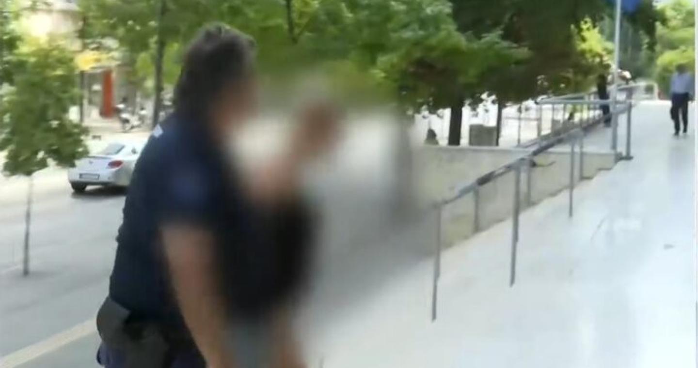 Θεσσαλονίκη: Ελεύθερη υπό όρους η 46χρονη που επιτέθηκε με χλωρίνη σε 38χρονο