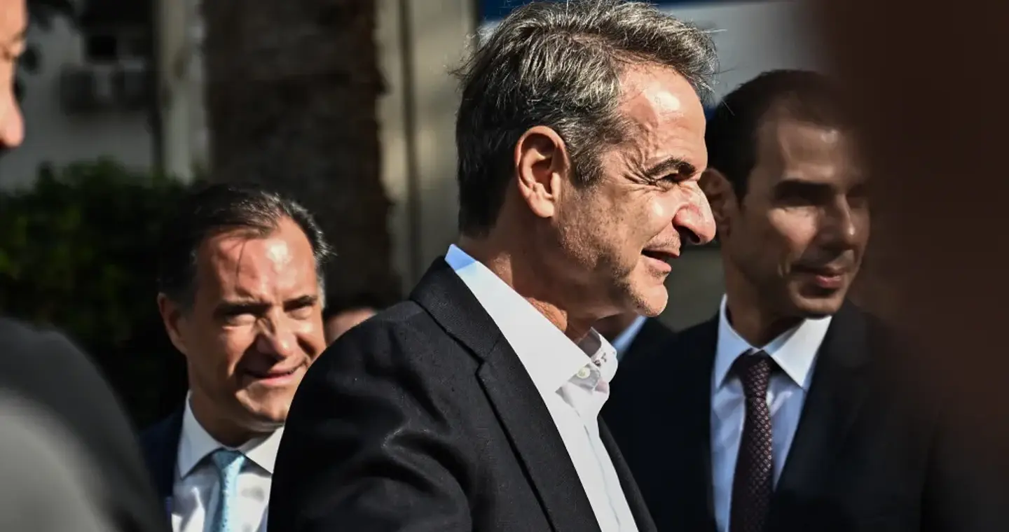 Η πρώτη φιέστα της χρονιάς: Ο Μητσοτάκης επισκέφθηκε το νοσοκομείο «Γεννηματάς»