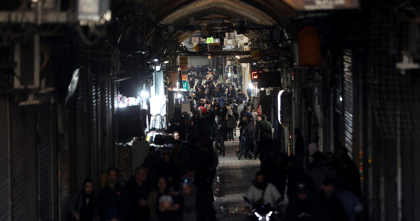 Τραμπ: Αν το Ιράν ξαναπειράξει ειρηνικούς διαδηλωτές, οι ΗΠΑ θα έρθουν να τους σώσουν