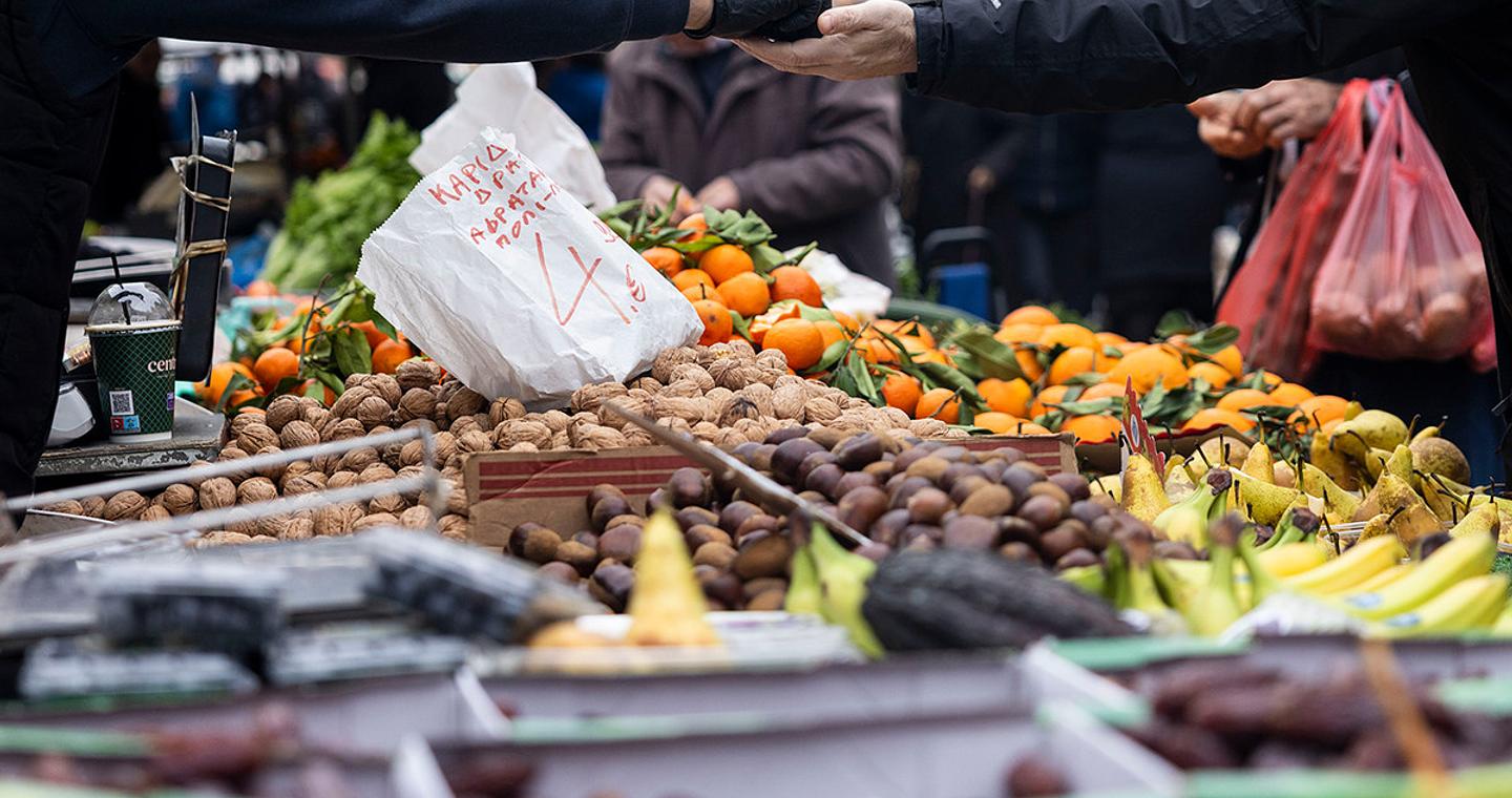 Απεργία επ’ αόριστον στις λαϊκές αγορές από αύριο Τετάρτη