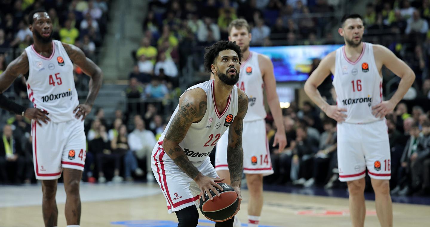 Euroleague: «Λύγισε» στο τέλος στην Πόλη ο Ολυμπιακός
