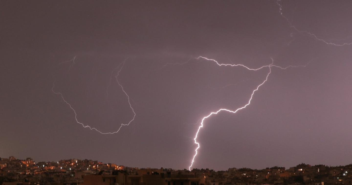 Έκτακτο δελτίο επιδείνωσης καιρού: Ισχυρές βροχές και καταιγίδες έως και την Πέμπτη