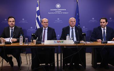 Αγρότες: Τα 16 μέτρα στήριξης, οι νέες παρεμβάσεις και οι αλλαγές