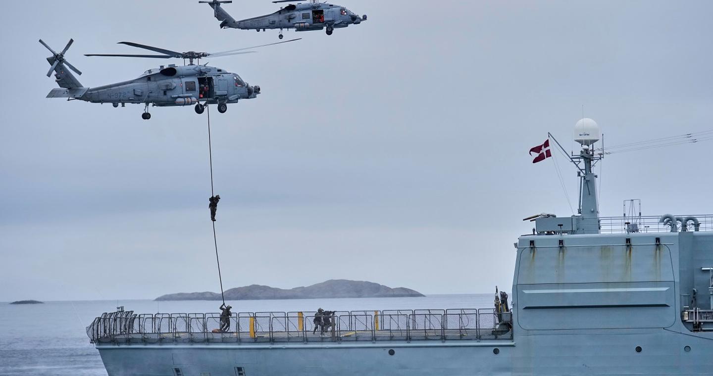 Politico: Πώς ο Τραμπ θα καταλάβει τη Γροιλανδία σε 4 εύκολα βήματα