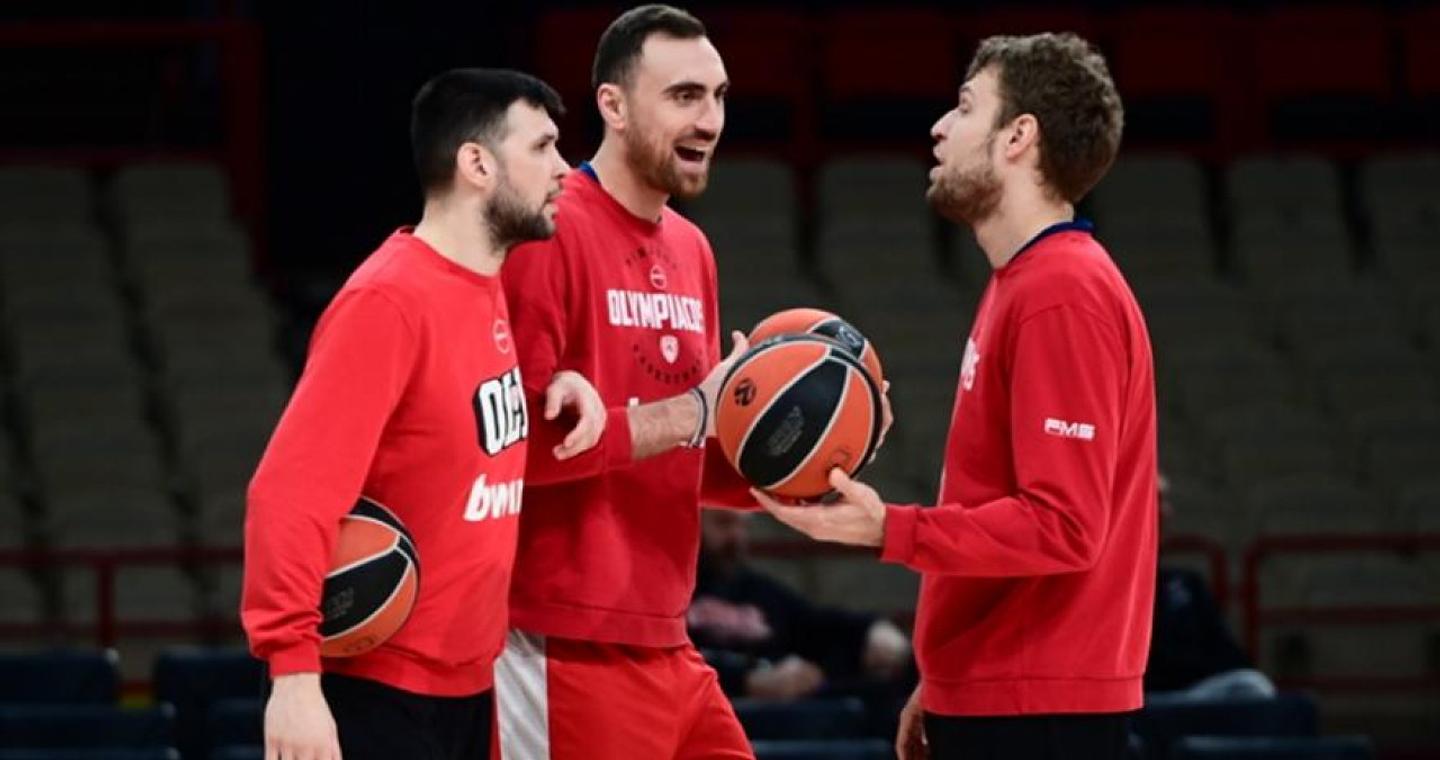 Έτοιμοι για Μπάγερν οι Μιλουτίνοφ και Τζόουνς - Αύριο ξεκαθαρίζει για Γουόρντ και Νιλικίνα