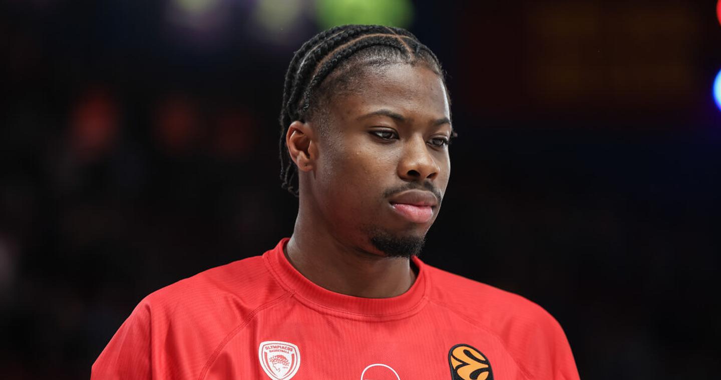 Ο Κώστας Αντετοκούνμπο δανεικός από τον Ολυμπιακό στον Άρη