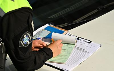 Χιλιάδες οδηγοί χωρίς κράνος και μεθυσμένοι στους δρόμους τα Χριστούγεννα!