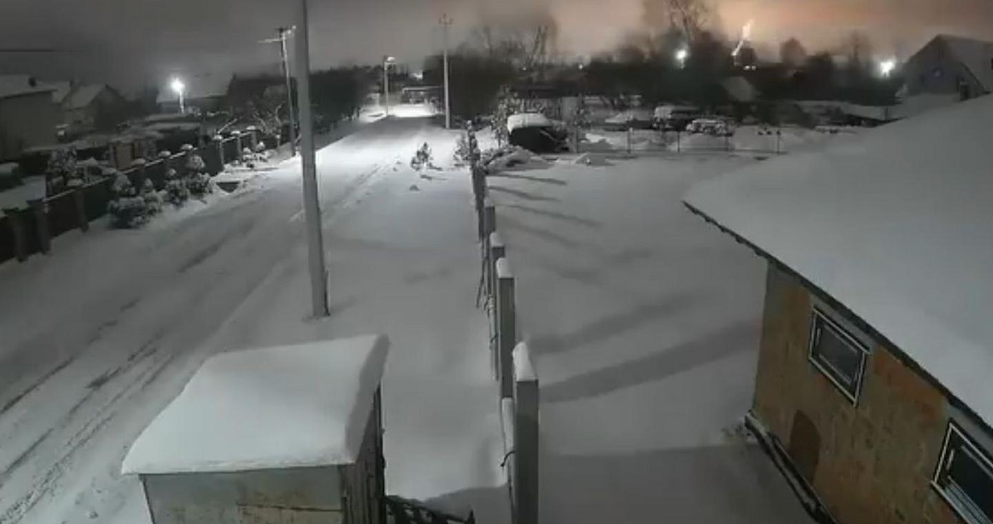 Ο υπερηχητικός πύραυλος «Ορέσνικ» χτύπησε την Ουκρανία: «Ήταν απάντηση για το drone στην κατοικία του Πούτιν»