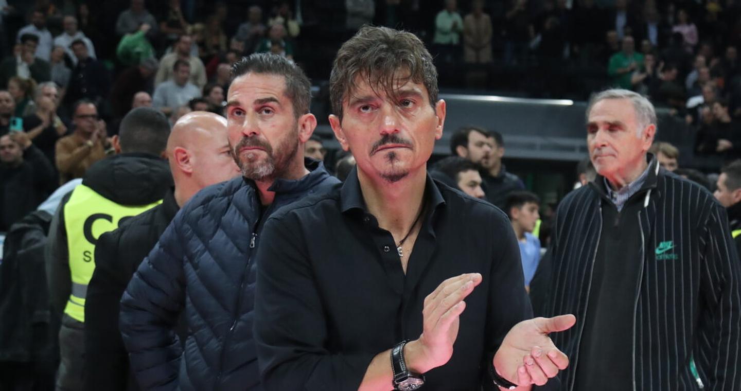 Το σχόλιο του Δημήτρη Γιαννακόπουλου για τα συνθήματα στον αγώνα Ολυμπιακός – Μπάγερν Μονάχου