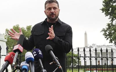 Zelensky: Το κοστούμι-μήνυμα και η ουκρανική μόδα στον Λευκό Οίκο