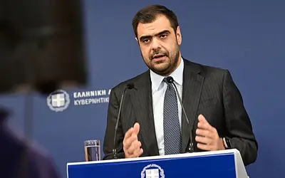 ΔΕΘ: Οι παροχές "κλειδώνουν" στα 1,5 δισ. – Τι αλλάζει για οικογένειες, συνταξιούχους;