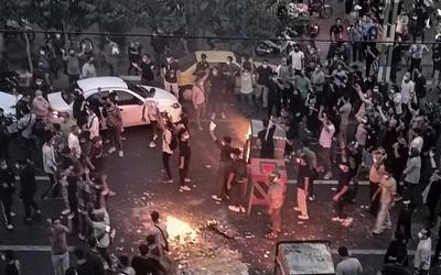 Ιράν: Έρχεται γενική απεργία; Ο Παχλεβί καλεί σε ανατροπή, οι ΗΠΑ παρακολουθούν.