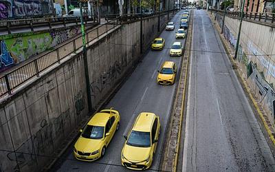 Έρχονται απεργίες στα ταξί: Γιατί αντιδρούν οι οδηγοί και ιδιοκτήτες;