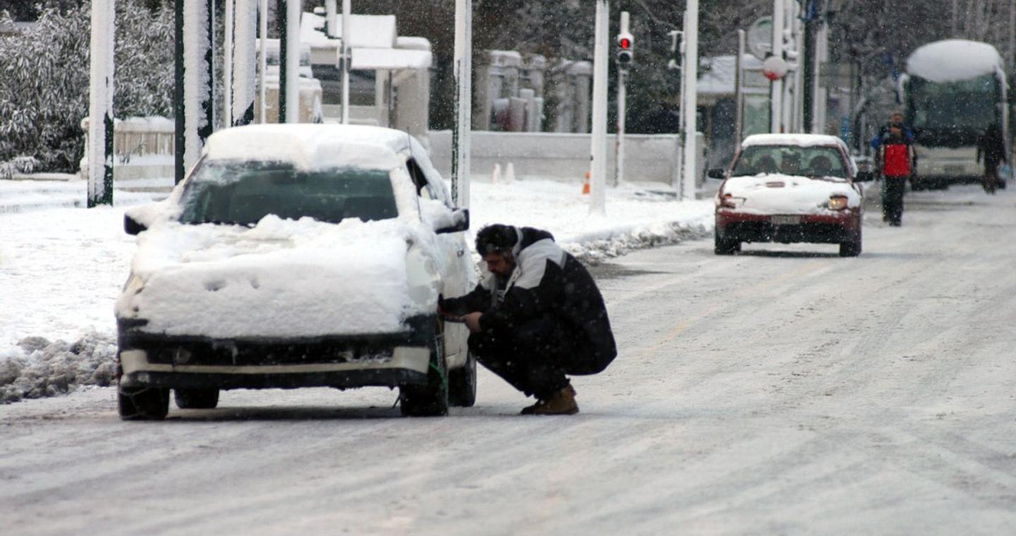 Αυτό είναι το πρόστιμο για τις αντιολισθητικές αλυσίδες – Πού είναι υποχρεωτικές