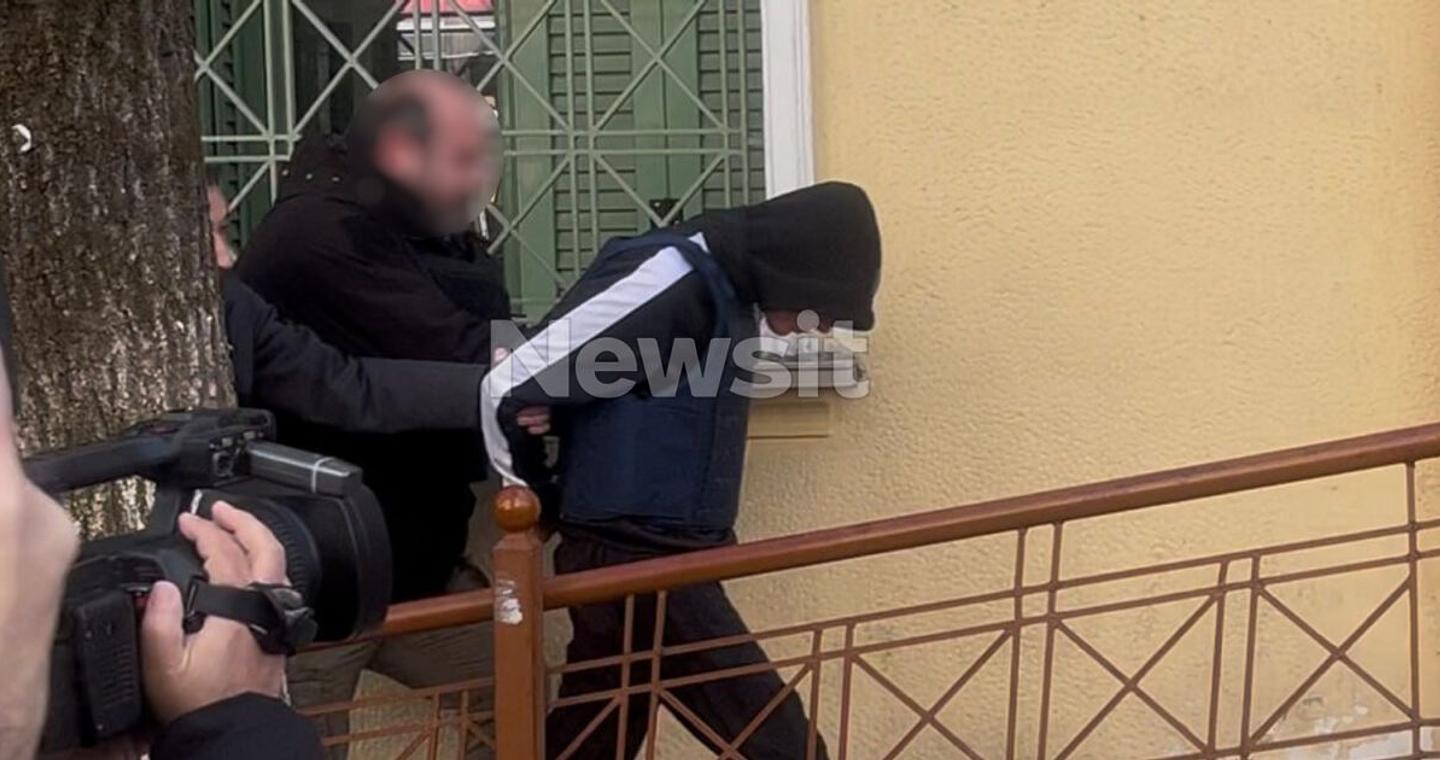 Σέρρες: Στον ανακριτή ο 15χρονος για τη δολοφονία του 17χρονου - Προσήχθη προληπτικά ο αδελφός του