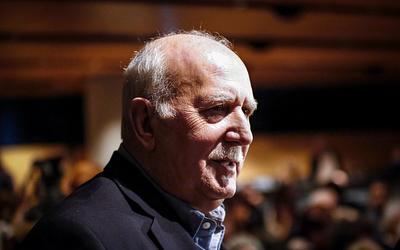 Μεσσήνη: Καφέ "κέρασε" ο Παπαδάκης από τον... Παράδεισο! Αντιδράσεις για την διαφήμιση.