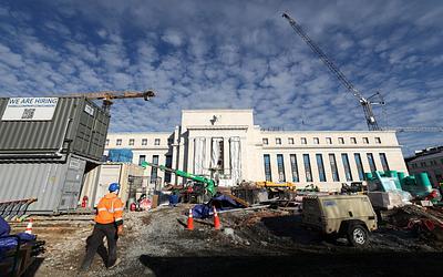 Πόλεμος Τραμπ-Fed: Ποινική δίωξη στον Πάουελ; Τι κρύβεται πίσω;