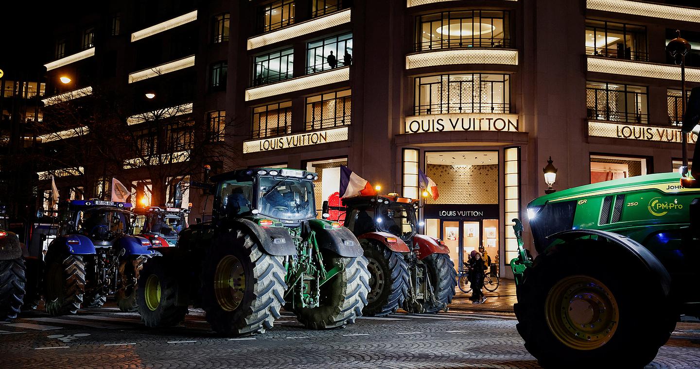 Παρίσι: Στους δρόμους οι αγρότες κατά της Mercosur [φωτογραφίες]