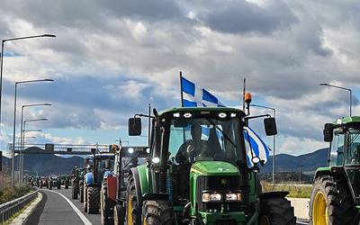 Αγρότες σε αναβρασμό: Μπλόκα, διχασμός και τελεσίγραφα στην κυβέρνηση!