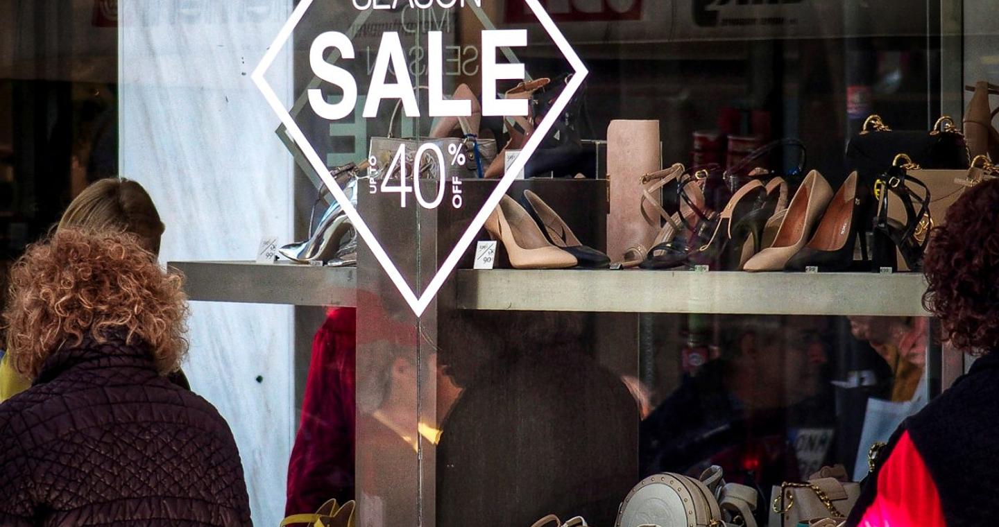 Χειμερινές εκπτώσεις: Προσδοκίες για τζίρο άνω των 6 δισ. ευρώ