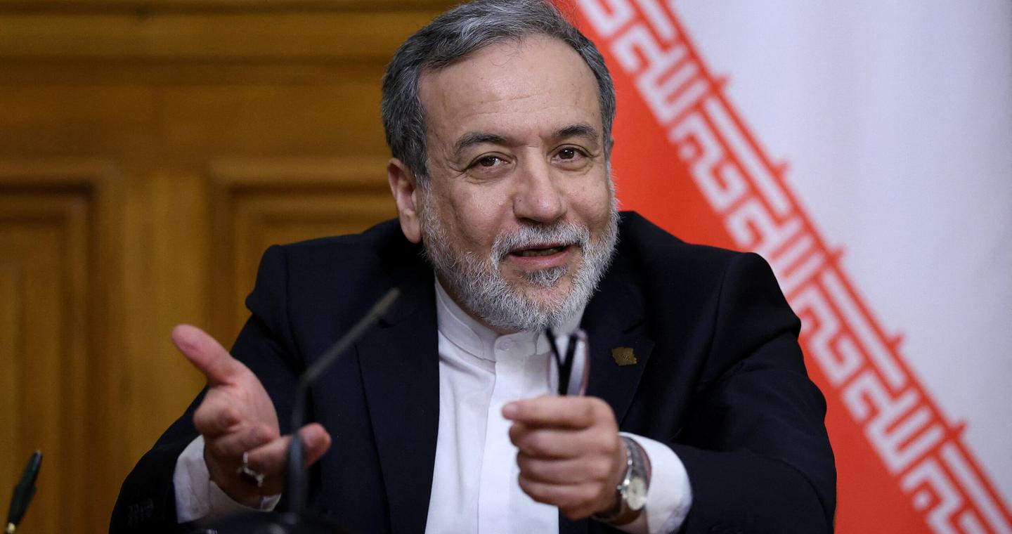 Ιράν: «Είμαστε έτοιμοι για πόλεμο αλλά και για διάλογο»