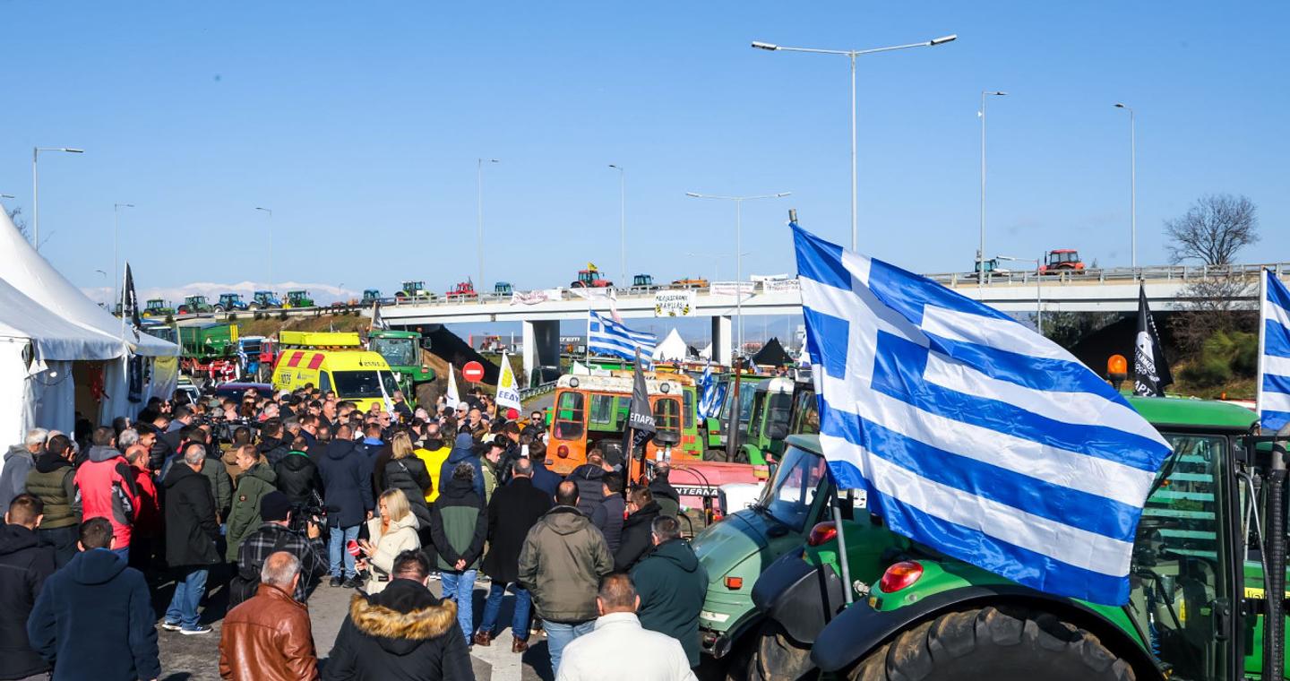 Στον αέρα το αυριανό ραντεβού των αγροτών με τον Μητσοτάκη - Συνελεύσεις το απόγευμα στα μπλόκα